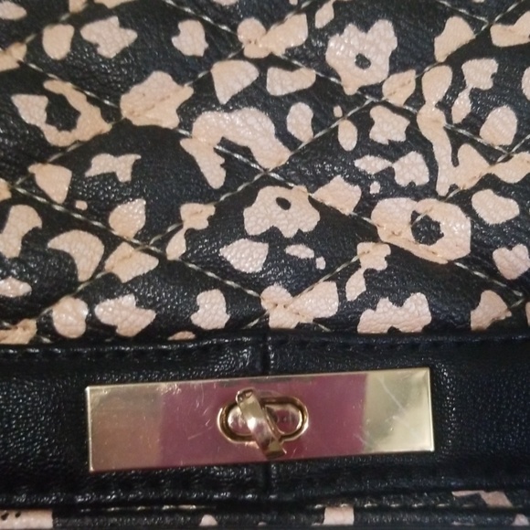 Leopard Handbag - Picture 3 of 5